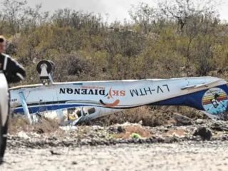 Dolor en el aire: Un instructor muri tras ser embestido por un avin