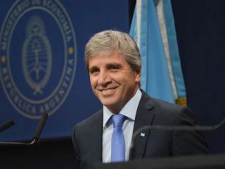 El Gobierno asegura los dólares y cumple con los vencimientos de deuda