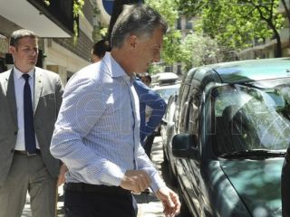 Macri se someti a una microciruga lser