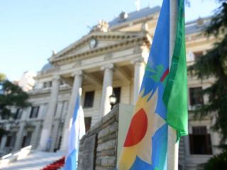 Proponen modificar la Constitucin provincial para dar mayor autonoma a los municipios