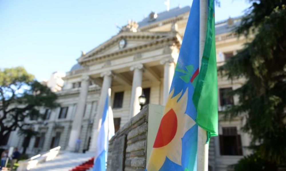 Proponen modificar la Constitución provincial