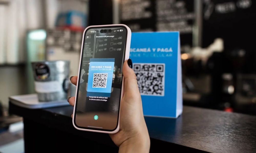 Estafadores compran y pagan con apps falsas