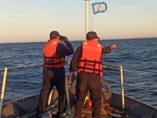 B�squeda contrarreloj en Puerto Madryn: Desapareci� una joven durante una inmersi�n de buceo