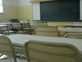 La FEB anunci� un paro docente de 24 horas y pone en riesgo el inicio de clases en la Provincia