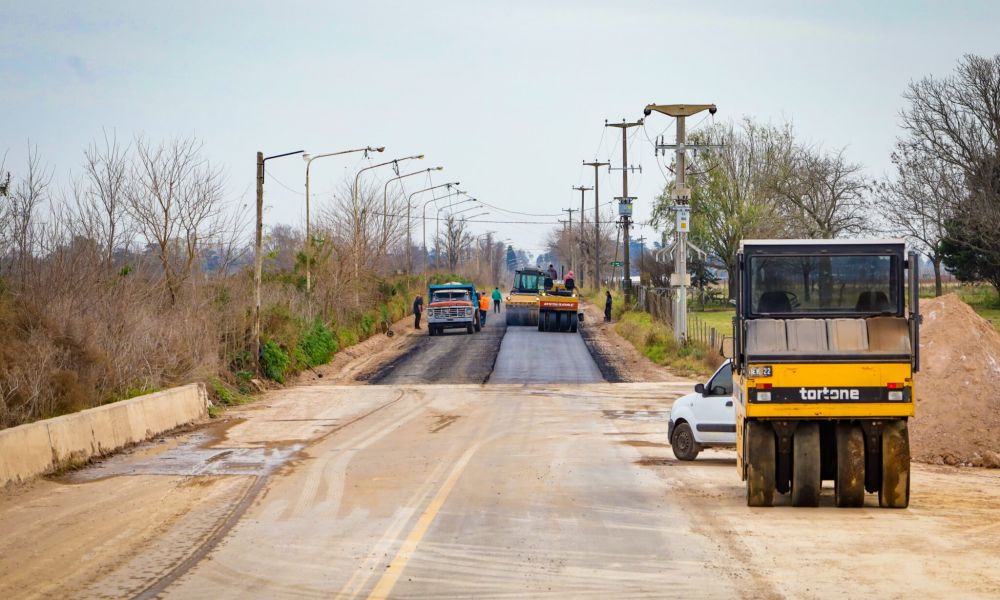 Comenzó la etapa de pavimentación de Miguel Cané