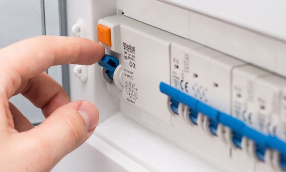 ¿Corte de luz o maniobra política?