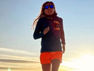 Orgullo argentino en Malvinas: Candela Cerrone gan� una de las maratones m�s duras del mundo