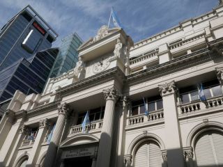 Tasas de plazos fijos en alza: El banco que rompe rcord con 45% anual