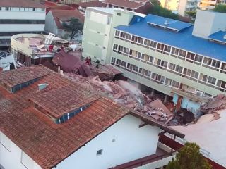 Dramtico derrumbe de hotel en Villa Gesell: buscan sobrevivientes entre los escombros