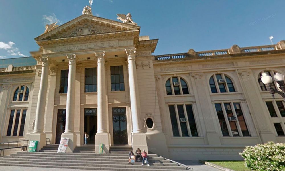 Universidades analizan si se exigirá pase sanitario