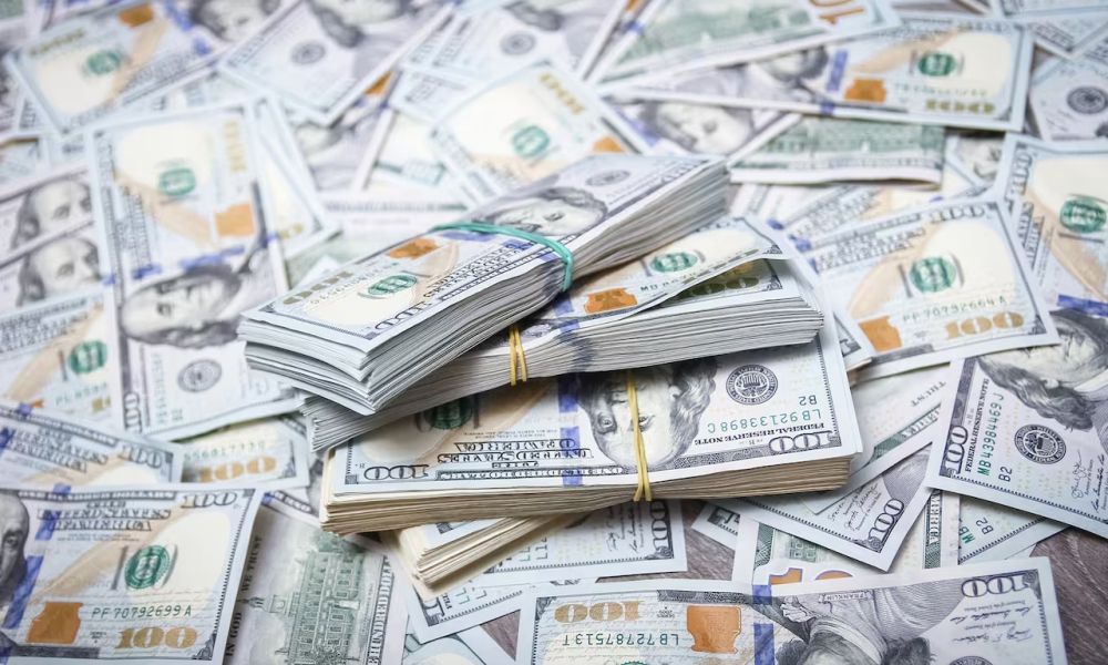 El dólar oficial supera al blue