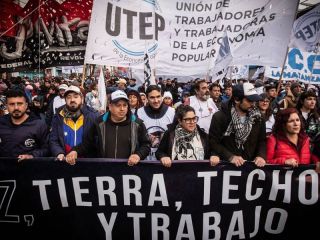 Tensión por la eliminación de planes y el nuevo sistema de vouchers