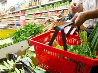 Una familia de cuatro integrantes necesit $64.445 para no ser pobre en mayo