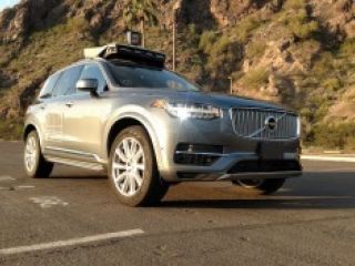Google acus a Uber de robo