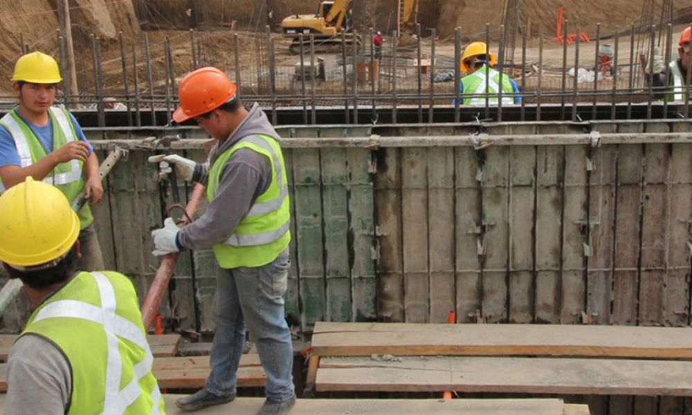 Desplome del empleo formal