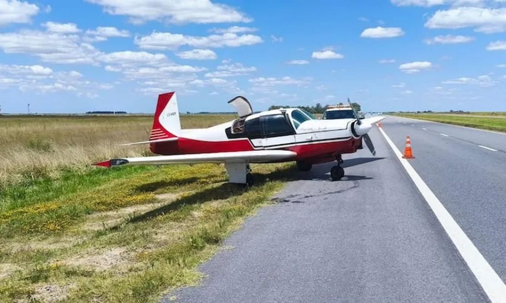 Aterrizaje de emergencia en plena ruta 56
