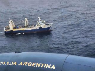 ¿Qué hacen los buques de la Armada en el Atlántico Sur?