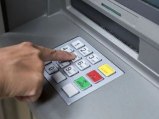 La Justicia obligó a una empleada pública a devolver $4 millones que recibió por error