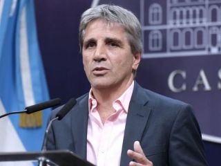 Cualquier compaa en Argentina ya puede facturar en dlares