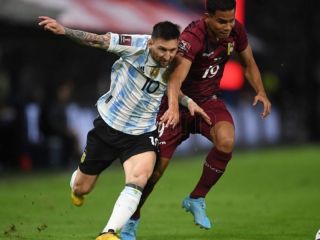 Messi pone en duda su futuro en la Seleccin y Di Mara desliza el retiro