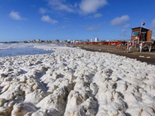 La explicaci�n cient�fica de la espuma en Mar del Plata