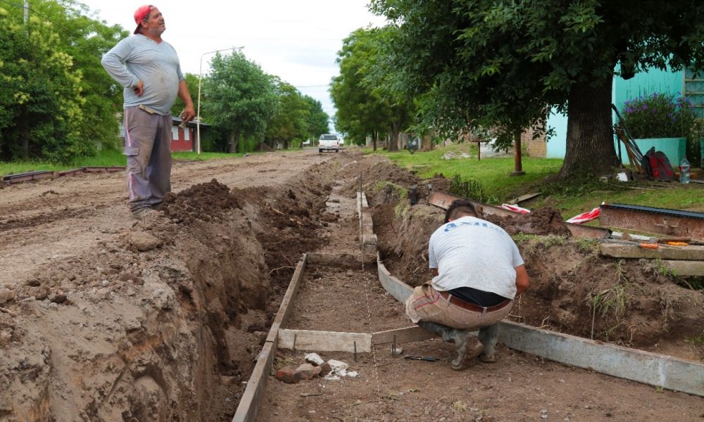 Urquiza suma más cuadras de cordón cuneta