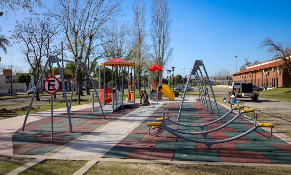 Plaza Ferroviaria en Parque España