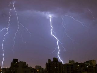 El SMN emite nuevas alertas por tormentas fuertes y posible cada de granizo