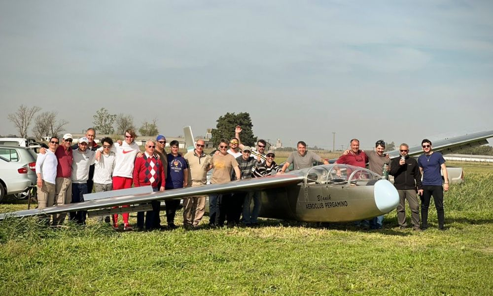 Nuevos graduados del Aeroclub Pergamino