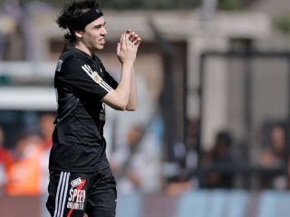 Debut polmico de Spreen en Deportivo Riestra: La decisin del Ogro Fabbiani y la reaccin de Vlez