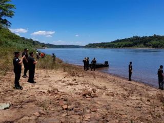 Drama en Puerto Iguaz: Un padre se arroj al arroyo para salvar a su hijo y ambos estn desaparecidos