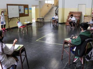 Escuelas de 24 distritos del interior vuelven a las clases presenciales
