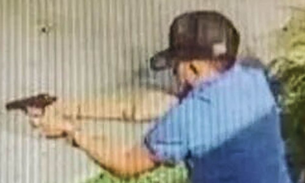 Tratan de identificar al sicario