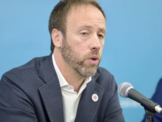 Fuerte caída de la industria, la construcción y el empleo privado