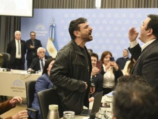 Congreso: Proponen suspender la dieta a los diputados que insulten durante los debates