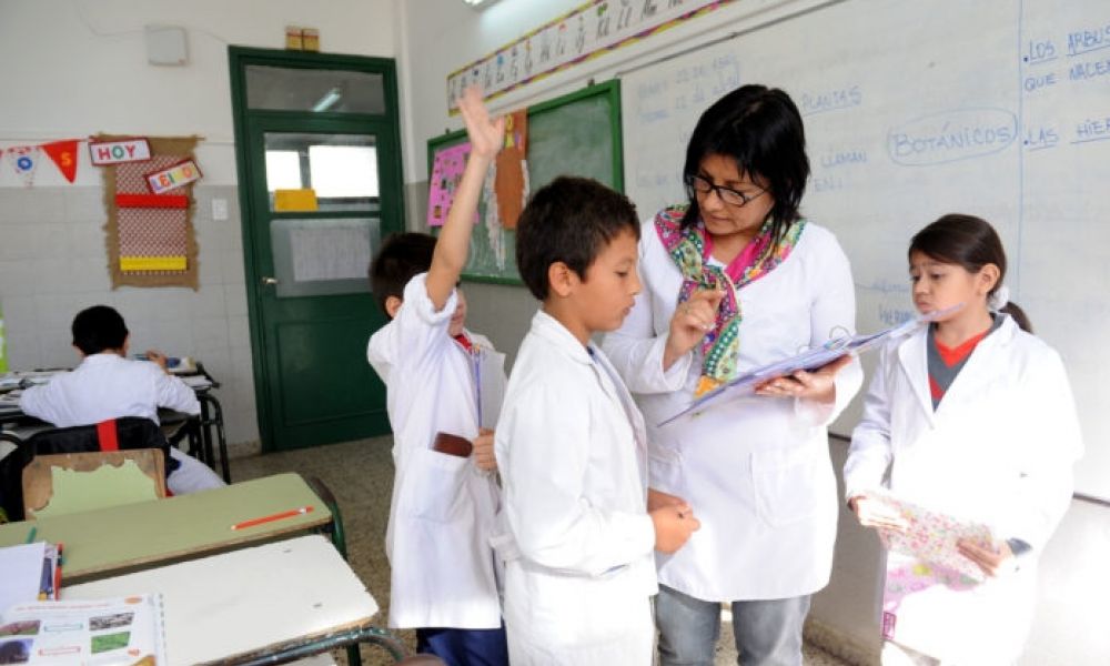 ¿Cuándo comienzan las clases en la provincia?