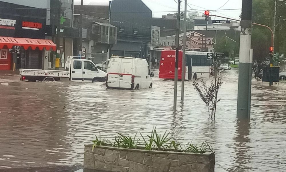 Mar del Plata colapsada por las lluvias