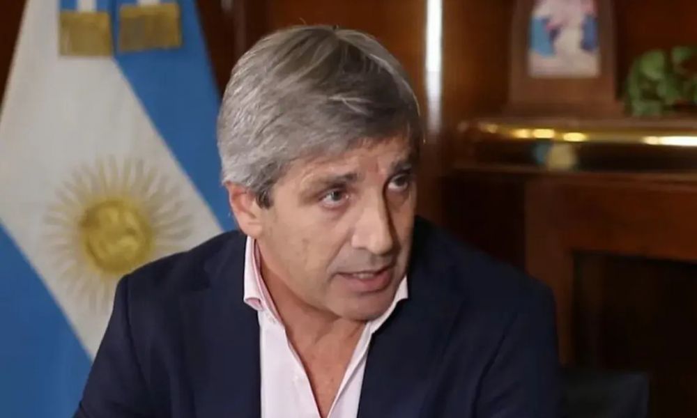 Caputo advierte: «Quieren voltear al Presidente»