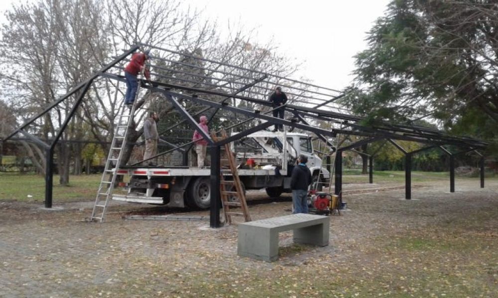 Estructura para la Feria en Parque España