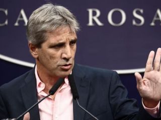 Caputo defendi el endurecimiento del cepo y apunt contra Kicillof