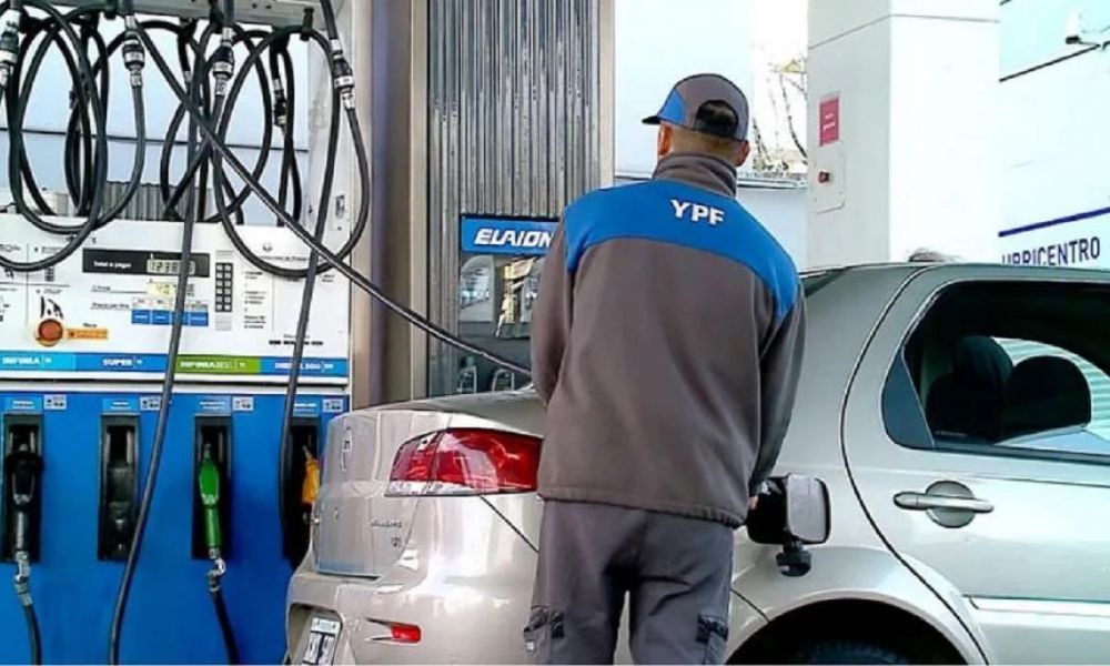 YPF baja los precios del combustible desde mayo