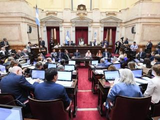 Reforma Laboral: Milei afloja posiciones, negocia cambios y busca blindar la votación en el Senado