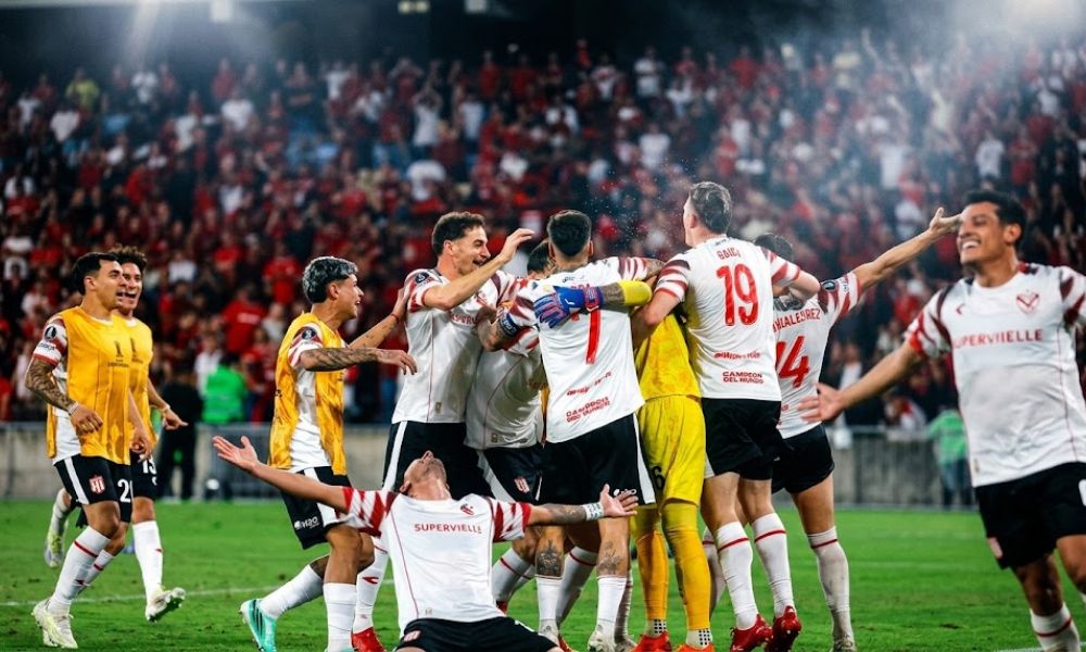 Estudiantes eliminó a Flamengo por penales
