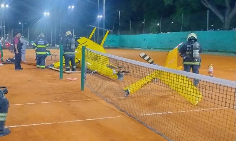 Helicóptero cae en el Parque Belgrano de Palermo