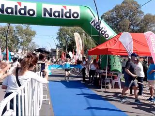 Enzo Fernndez y Sonia Garca conquistan el 21 Medio Maratn La Merced Pergamino