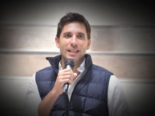 Passaglia marcó distancia de los intendentes que reclaman fondos: «Los municipios pueden sostenerse solos»
