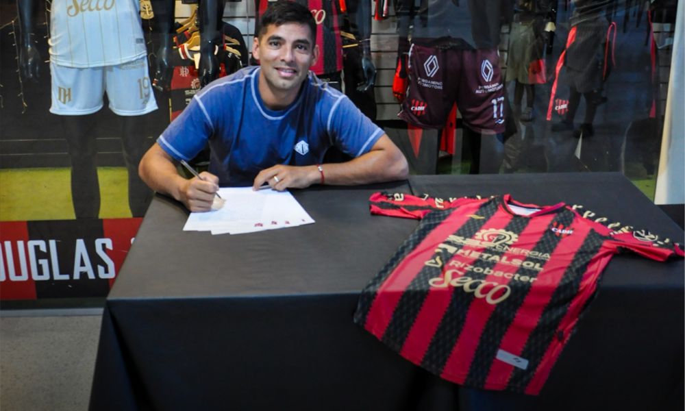 Brian Meza renovó y seguirá siendo el eje del mediocampo