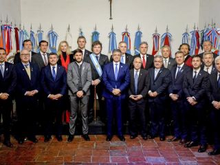 En una histrica noche tucumana se firm un acuerdo crucial para la nacin
