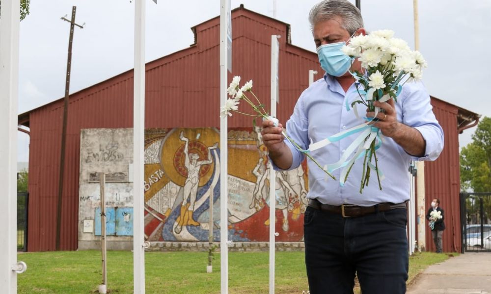 Homenaje en memoria de los desaparecidos