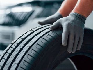 La AFIP subastará neumáticos y vehículos